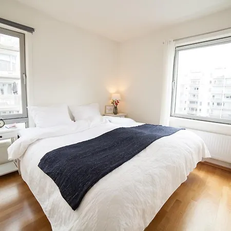 Bjorvika Apartments, Teaterplassen, Center