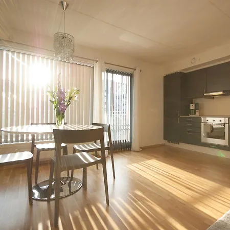 Bjorvika Apartments, Teaterplassen, Center